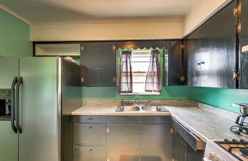 Borger House | 2 Mi to Phillips 66 Refinery: Home w/Yard