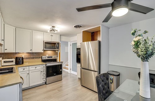 Waterbury House | 2 Mi to Town: Home w/Patio & Yard in Waterbury!