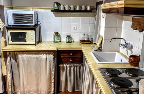 Guimera House | Can Pinós De Guimerà