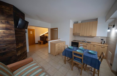Almazzago Apartment | Apartment 'Ride Home 2' with Mountain View, Shared Garden and Wi-Fi