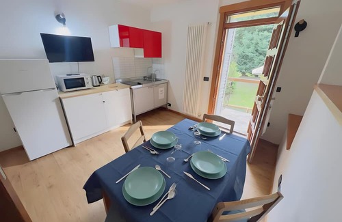Mestriago Apartment | Apartment 'Ride Home 3' with Mountain View, Shared Garden and Wi-Fi
