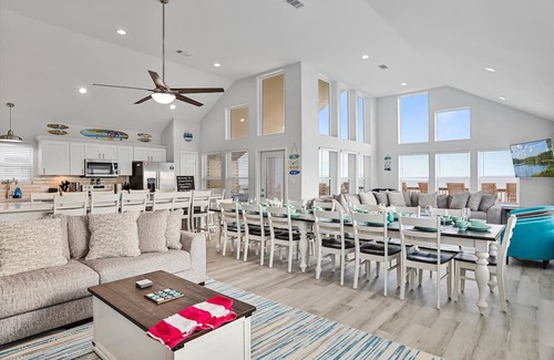 Port Bolivar House | 3 Beachfront Houses! 3 Heated Pools! Sleeps 80! Weddings & Events Welcome! Pets!