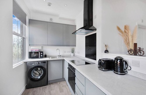 Pontrilas Apartment | WhiskAwayStays Field House Apartment 2