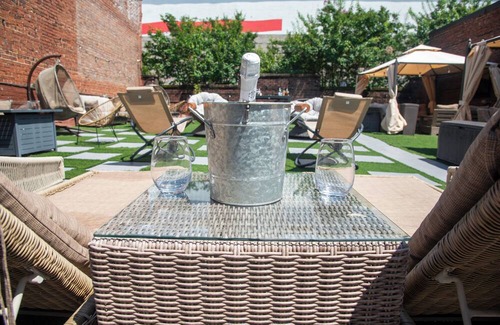 Castleberry Hill House | Spacious 3-Level Loft Stay in Downtown Atlanta