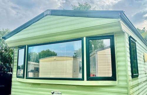 Forfar House | HOLIDAY HOME CARAVAN FORFAR SCOTLAND