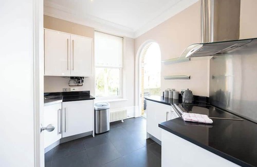 Trafford Apartment | The Bowdon- Luxury Apartment
