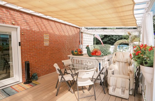 Roslyn House | Modern vibe w/historic Roslyn home on Long Island