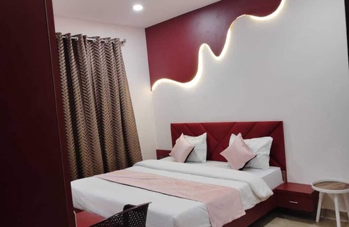 Kolar Road Apartment | The user's input "the will show up in search and of the top of the