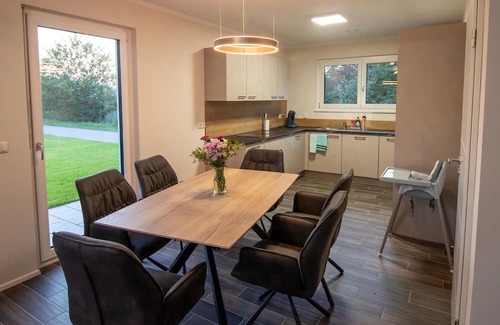 Lautenbach Apartment | Apartment 'Ferienhaus Lautenbach' with Mountain View, Private Terrace and Wi-Fi