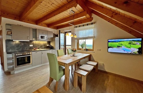 Freiamt Apartment | Apartment 'Ferienwohnung Rosmarin' with Mountain View, Shared Pool and Wi-Fi