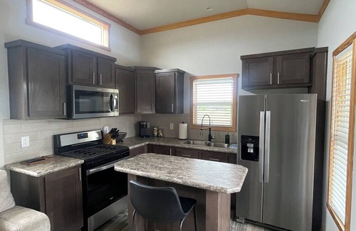 Lampasas House | Hill Country Tiny Home- Dog Friendly w/Gated Yard