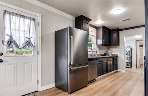 Roanoke Apartment | The Texas Get-Away in Roanoke