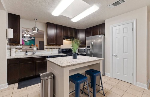 North San Antonio - SAT House | New Listing! Castle Hills Gem - Sleeps-14 - Game Room - Hot Tub - Best Location!