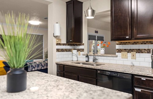 North San Antonio - SAT House | New Listing! Castle Hills Gem - Sleeps-14 - Game Room - Hot Tub - Best Location!