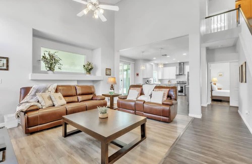 Rancho Cordova House | Rancho Heaven! Two-story 4bed 3bath Charming Home with fenced large backyard