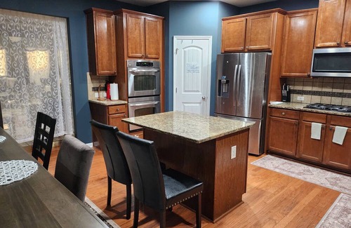 Lilburn House | Spacious 7BR Home in Lilburn - Metro Atlanta