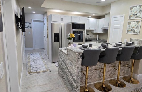 Dacula House | Charming 3-bedroom basement unit in lovely Dacula with AC.