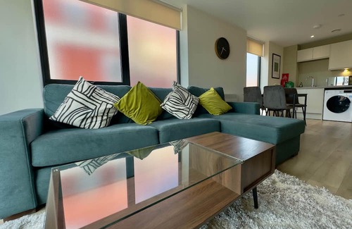 Everton House | Richmond Row 1 Bed Apartment - Secure Parking & EV