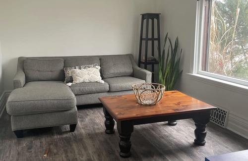 London House | Wonderful 3-bedroom house in Old East/Kelloggs Entertainment District
