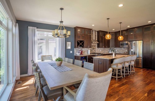 Colgate House | Serene 4-bedroom Lake House in Pewaukee-Hot Tub!