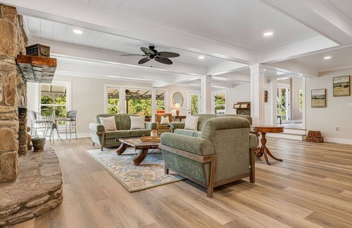 Candler House | Luxury Farmhouse Haven - Hike, Relax, Explore AVL