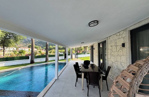Dalyan City Center Villa | Villa Breeze Luxury 4BR Villa River 50m