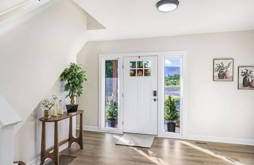 Toms Brook Other | hot tub, sauna, firepit, gym, EVcharger, game room, theatre,baby accommodations
