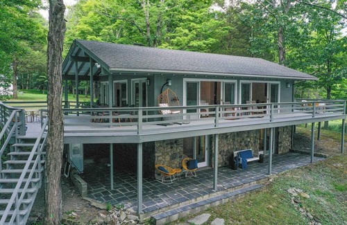 Johnsonburg House | Private Cozy 2BR Lakefront, 200-Acre Estate