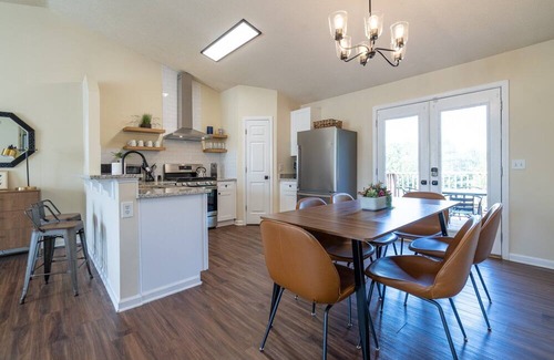 Cartersville House | 58 Auburn Dr SW, Cartersville