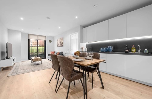 Manchester City Centre Apartment | Central Northern Quarter Modern Apartment