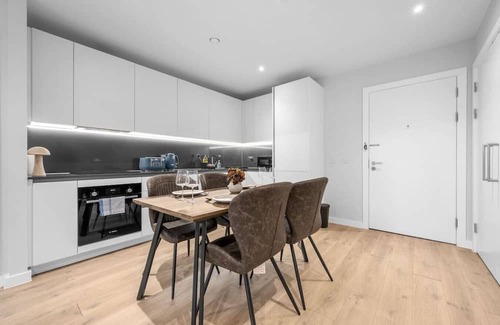 Manchester City Centre Apartment | Central Northern Quarter Modern Apartment
