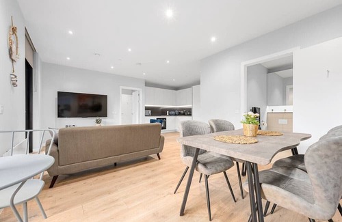 Manchester City Centre Condo | Northern Quarter: Modern Apartment