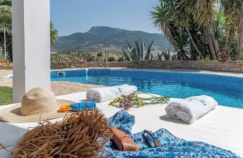 Algodonales Villa | Casa Madrigueras Algodonales by Ruralidays
