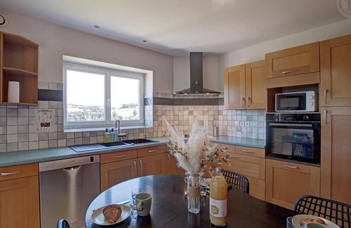 Chevrieres Cottage | Comfortable cottage for 12 with private garden and spa in Auvergne-Rhône-Alpes