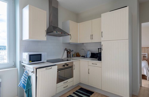Locquirec Apartment | Apartment 'De Charme' with Sea View