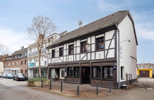 Rhein-Erft-Kreis District Apartment | DEINE BUDE - 5 Zi., Bäder, Küche