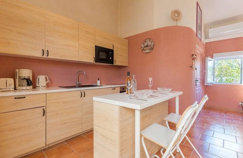 Roussillon Cottage | Domaine plan des devens