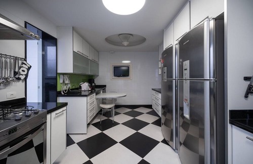 Copacabana House | Copacabana – Av. Atlântica | Sea View & 3 Suites