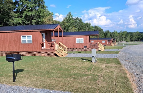 Kings Mountain Cabin | Beautiful cabins available between Kings Mountain Battleground & 2 Kings Casino!