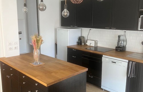 Montrouge Apartment | Chez Lili et David, just outside Paris