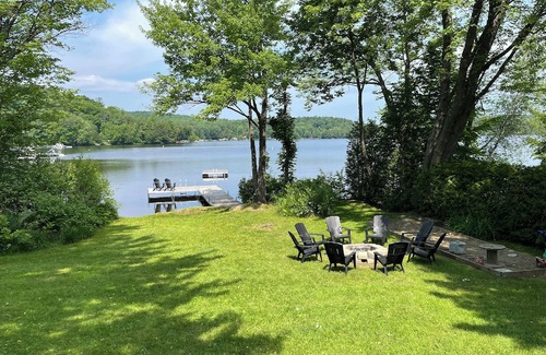 Stanstead Township Cottage | Charming 3-bedroom cottage in lovely Magog area with AC.