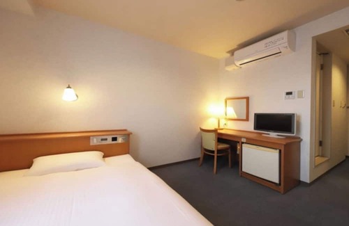 Takaoka Hotel | Nonsmoking Semidouble Room only Smile Value /Takaoka Toyama