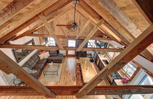 Canton Cabin | RiverRocks Cabin among the Trees. Private Riverfront Rustic/HotTub