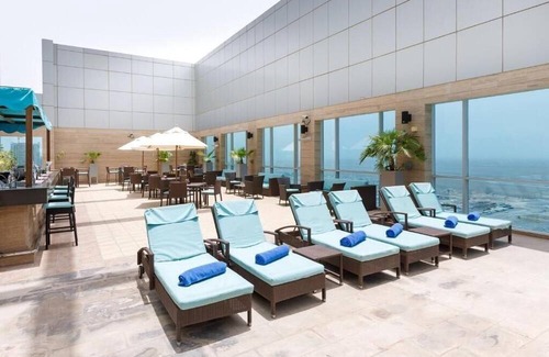 Al-Fujairah Apartment | Superior King Room Near Fujairah Mall