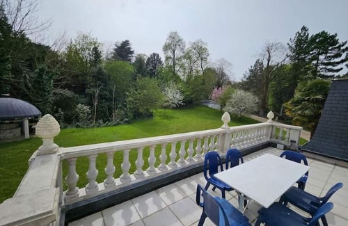 Noisy-le-Grand Villa | Villa Sweet Birds