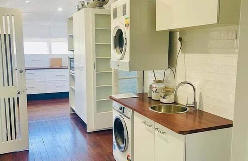 The Range House | Country Charmer On Albert