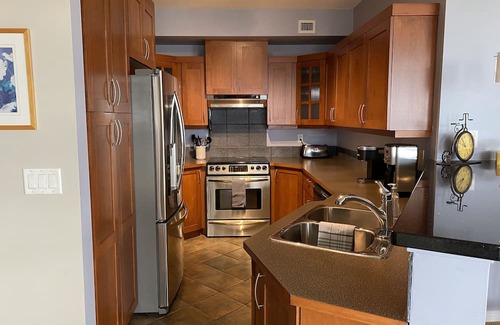 Central Okanagan Condo | Waterfront condo - 2 bed 2 bath - Discovery Bay - beautiful view