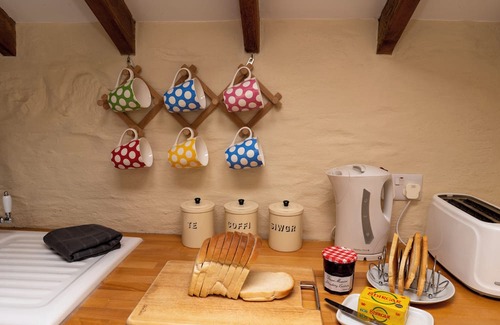 Crymych House | Super dog friendly barn conversion - sleeps 6 plus unlimited dogs