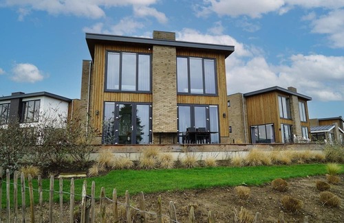 Kerkdriel House | Holiday house Kerkdriel for 1 - 10 persons with 5 bedrooms - Holiday home