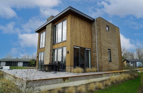 Kerkdriel House | Holiday house Kerkdriel for 1 - 10 persons with 5 bedrooms - Holiday home